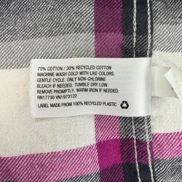 Universal Thread Flannel Long Sleeve Button Front Shirt - Picture 6 of 7